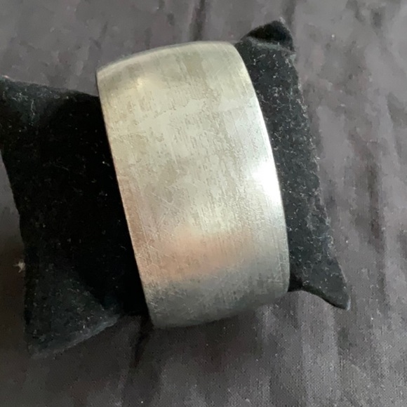 Distressed silver cuff - Picture 1 of 3